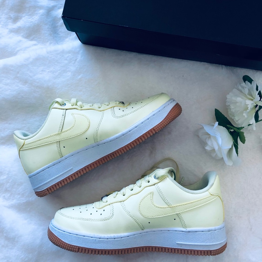 Nike Air Force 1. Wmn Sz 8.5. Fantastic condition - Picture 7 of 16